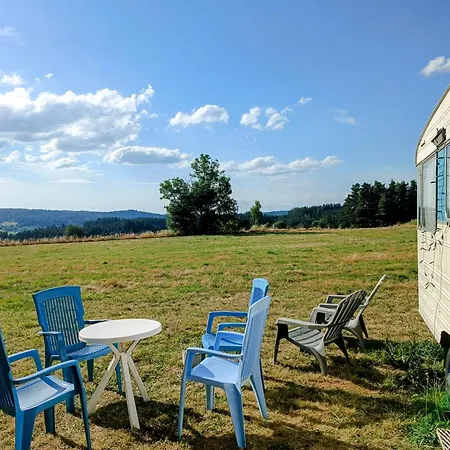 Campsite Caravane Vintage Atypique Avec Jacuzzi A La Campagne